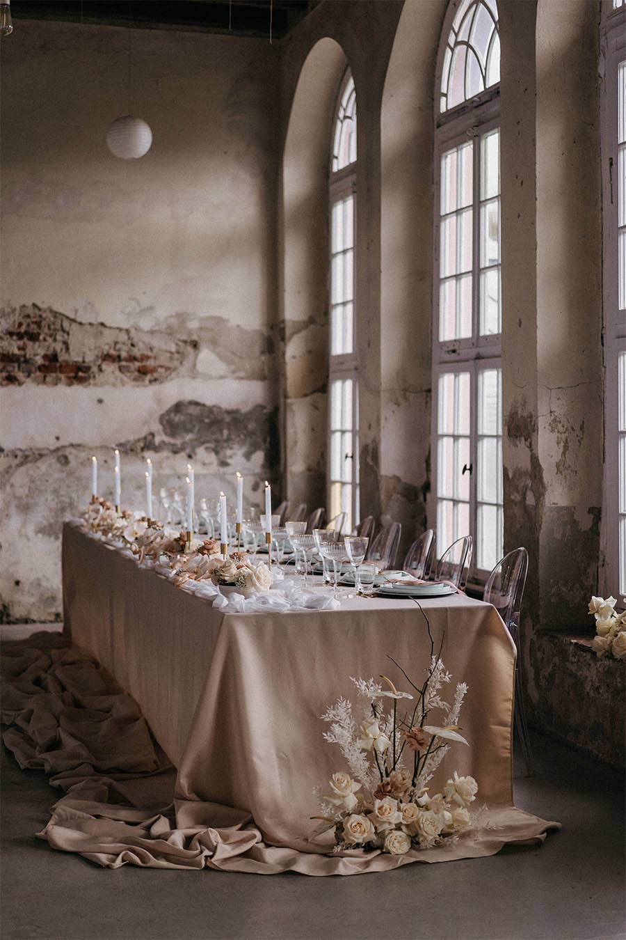 Floor-length tablecloth golden beige 350x250cm - Image 2