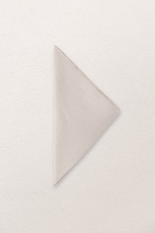 Polyester cloth napkin in buttercream 50x50cm